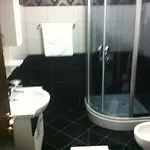 Hotel Ador