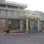 Ador