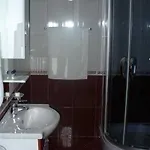 Hotel Ador