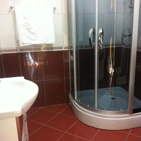 Hotel Ador 4*